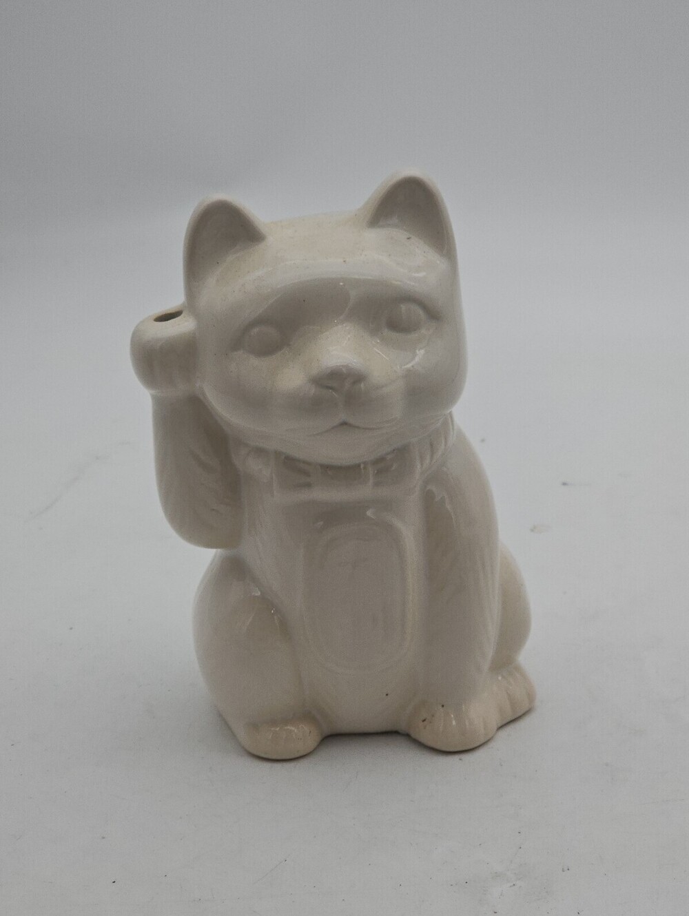 Vintage Benihana Lucky Fu Cat Tiki Mug White Ceramic Maneki Neko DW127